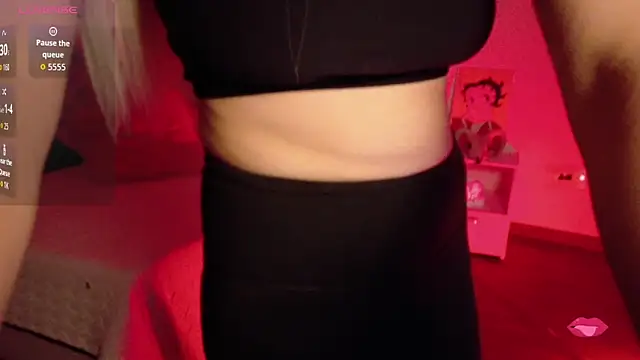 Aurora Hotson online show from November 2025 12:58:01 AM