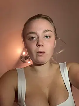 CherryEmmy online show from November 2025 07:12:02 PM