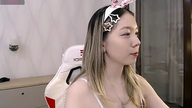 Babby Rabbit online show from October 2025 07:48:02 PM