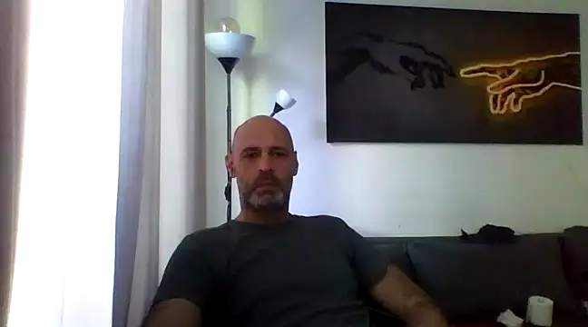 Avamereandmikel online show from December 2024 11:21:01 AM
