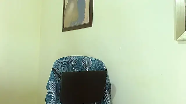 katerineleon online show from December 2025 09:23:02 PM