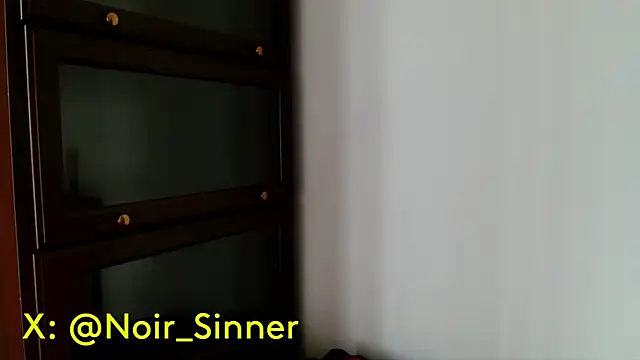 Snapshot of sinnernoir chatting on April 2026 12:00:01 PM sinnernoir online show from April 2026 12:00:01 PM