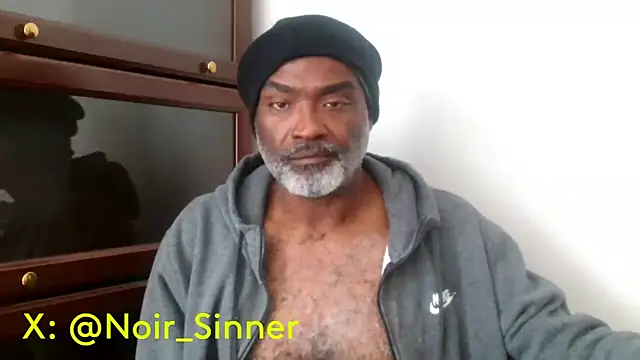Snapshot of sinnernoir chatting on May 2026 03:06:01 PM sinnernoir online show from May 2026 03:06:01 PM