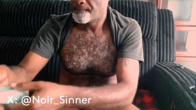 Snapshot of sinnernoir chatting on June 2026 12:48:01 PM sinnernoir online show from June 2026 12:48:01 PM