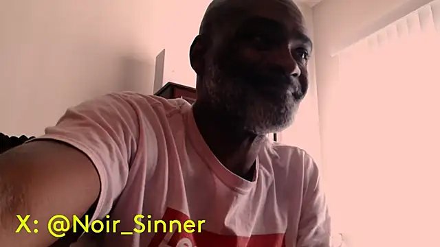 Snapshot of sinnernoir chatting on July 2026 06:58:02 PM sinnernoir online show from July 2026 06:58:02 PM