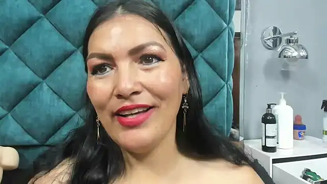 PENELOPELEWISs online show from March 2026 07:47:01 AM