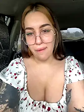 VikiDemi online show from September 2025 06:15:02 AM