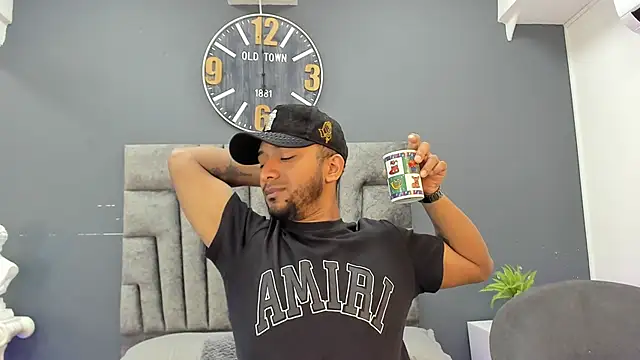 Robin Rief online show from April 2026 07:51:02 PM