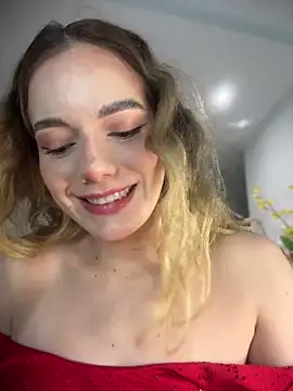 Snapshot of NicoleCut chatting on June 2026 10:17:02 AM NicoleCut online show from June 2026 10:17:02 AM