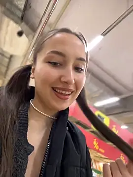 Snapshot of VelvetVixenI chatting on January 2026 04:20:01 PM VelvetVixenI online show from January 2026 04:20:01 PM