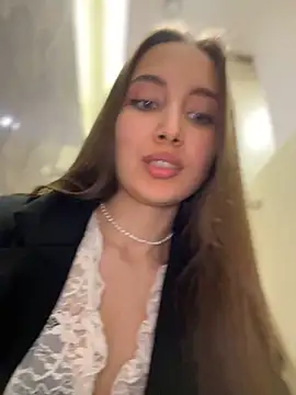Snapshot of VelvetVixenI chatting on April 2026 07:07:02 PM VelvetVixenI online show from April 2026 07:07:02 PM