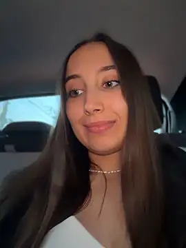 Snapshot of VelvetVixenI chatting on May 2026 06:09:01 PM VelvetVixenI online show from May 2026 06:09:01 PM