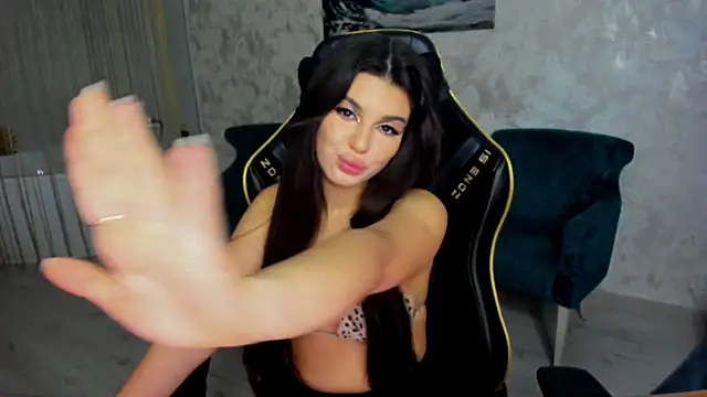 AlluringAriel online show from December 2025 07:41:01 PM