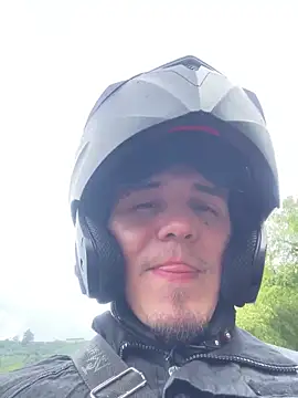 adam-rivera online show from December 2024 06:23:02 PM