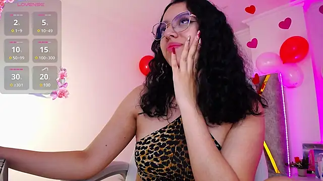 Snapshot of Aurora_Brownn chatting on February 2025 07:17:01 AM Aurora Brownn online show from February 2025 07:17:01 AM