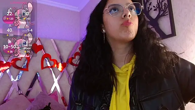 Snapshot of Aurora_Brownn chatting on March 2025 01:43:01 AM Aurora Brownn online show from March 2025 01:43:01 AM
