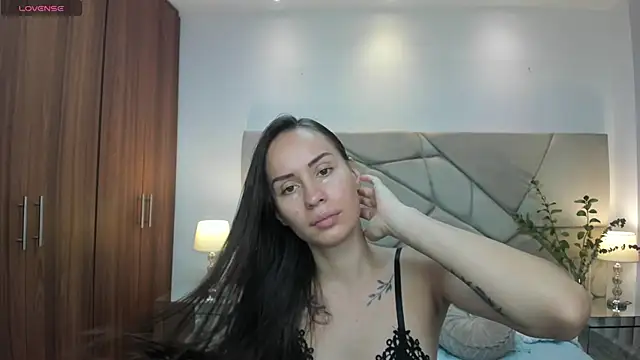 Snapshot of kiim_sweett chatting on February 2025 11:11:02 AM kiim sweett online show from February 2025 11:11:02 AM