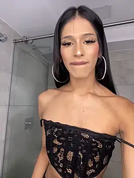 Nicol ofi24 online show from October 2025 05:35:02 PM