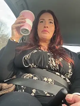 Engel mia online show from December 2025 12:10:01 PM