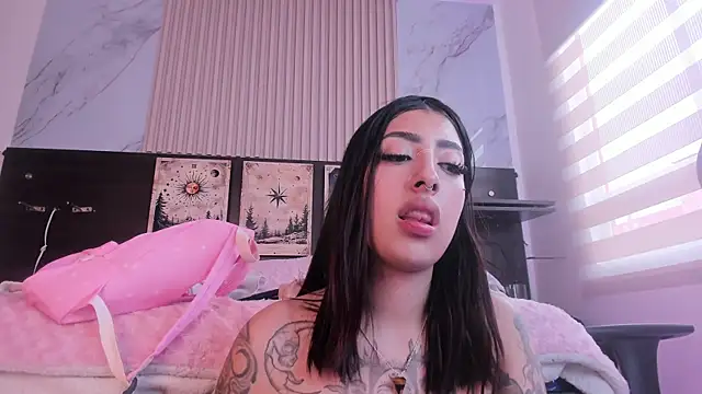 Snapshot of misscheelsee chatting on February 2025 08:57:01 PM misscheelsee online show from February 2025 08:57:01 PM