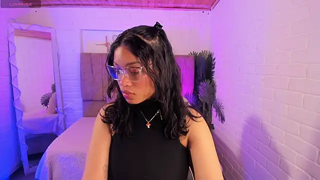 penelope tay1 online show from September 2025 03:21:01 AM