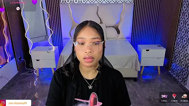 Snapshot of penelope_tay1 chatting on February 2026 03:14:02 AM penelope tay1 online show from February 2026 03:14:02 AM