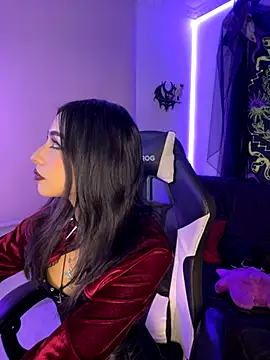 vampy dolll online show from October 2025 09:11:04 AM