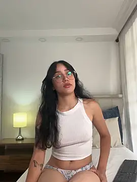 Snapshot of jaade_evergreen chatting on September 2025 12:27:01 PM jaade evergreen online show from September 2025 12:27:01 PM