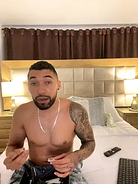 Snapshot of Sweet_and_caramel chatting on November 2025 11:09:01 PM Sweet and caramel online show from November 2025 11:09:01 PM