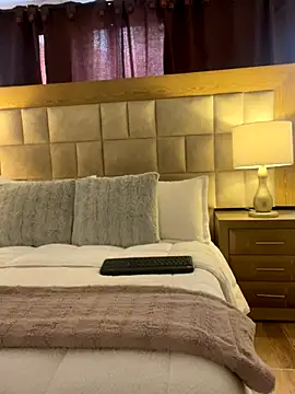 Snapshot of Sweet_and_caramel chatting on December 2025 02:59:02 PM Sweet and caramel online show from December 2025 02:59:02 PM