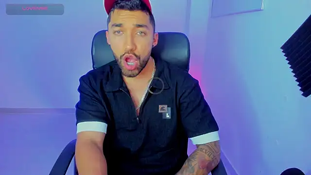 Snapshot of Sweet_and_caramel chatting on February 2026 08:55:01 AM Sweet and caramel online show from February 2026 08:55:01 AM