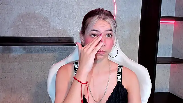 ArtemisaBlake online show from January 2025 12:22:01 AM