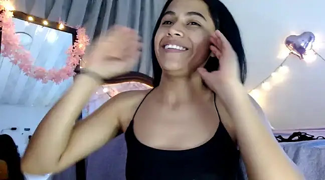 Snapshot of brihanna_lena chatting on December 2024 04:53:02 AM brihanna lena online show from December 2024 04:53:02 AM