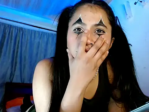 Snapshot of brihanna_lena chatting on October 2025 07:53:02 AM brihanna lena online show from October 2025 07:53:02 AM