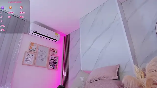 Snapshot of Chlooee__ chatting on February 2025 06:23:02 PM Chlooee online show from February 2025 06:23:02 PM