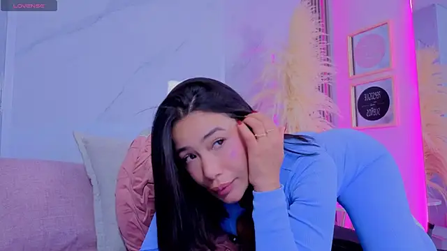 Snapshot of Chlooee__ chatting on December 2025 01:47:01 AM Chlooee online show from December 2025 01:47:01 AM