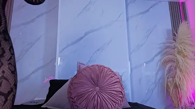 Snapshot of Chlooee__ chatting on February 2026 01:56:02 AM Chlooee online show from February 2026 01:56:02 AM