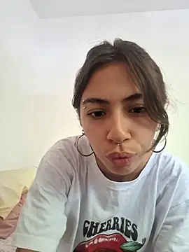 Jazmin-Cerezita online show from December 2024 04:28:01 PM