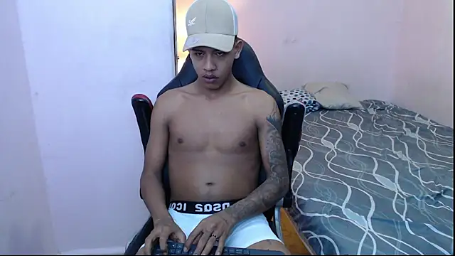 Snapshot of mr_stiven_ chatting on February 2025 06:10:02 AM mr stiven  online show from February 2025 06:10:02 AM