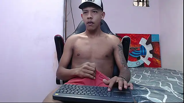 Snapshot of mr_stiven_ chatting on February 2025 07:13:02 AM mr stiven  online show from February 2025 07:13:02 AM