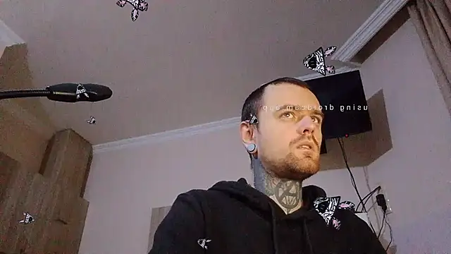 Snapshot of HappyZebra13 chatting on February 2025 05:09:01 PM HappyZebra13 online show from February 2025 05:09:01 PM