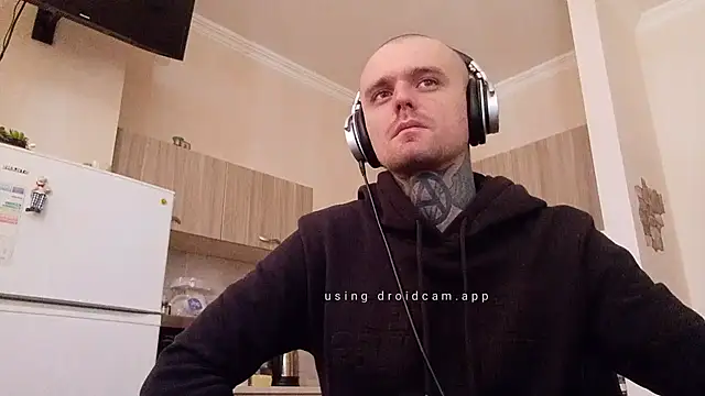 Snapshot of HappyZebra13 chatting on February 2025 09:47:01 AM HappyZebra13 online show from February 2025 09:47:01 AM