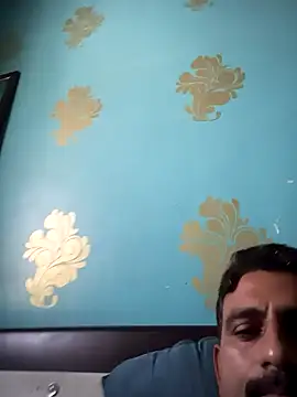 Snapshot of Smarterboytravel chatting on January 2025 07:32:02 AM Smarterboytravel online show from January 2025 07:32:02 AM