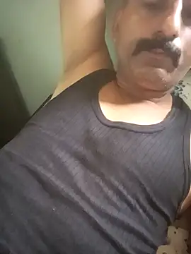 Snapshot of Smarterboytravel chatting on October 2025 08:22:02 AM Smarterboytravel online show from October 2025 08:22:02 AM