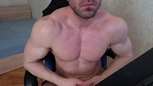 Snapshot of TheFitGiant chatting on March 2025 11:51:01 AM TheFitGiant online show from March 2025 11:51:01 AM
