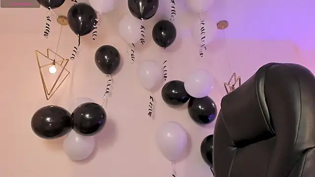 MiaFarrell  online show from November 2025 06:29:01 PM