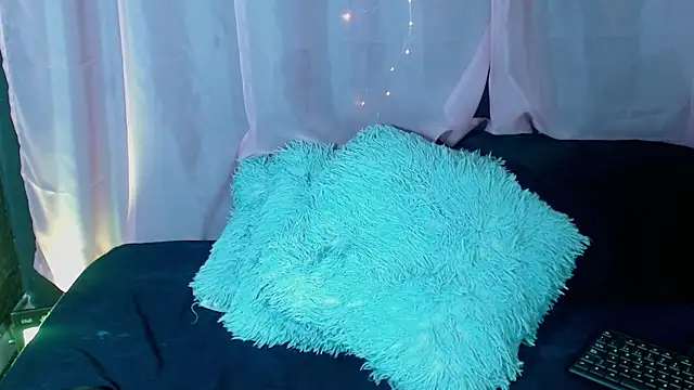 Nicole Brown1126 online show from January 2025 12:20:01 AM