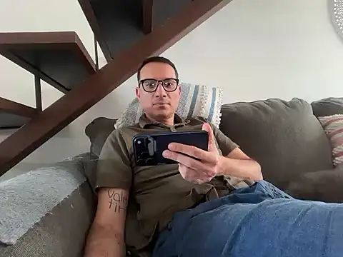 alex ruiz85 online show from June 2026 05:07:01 PM