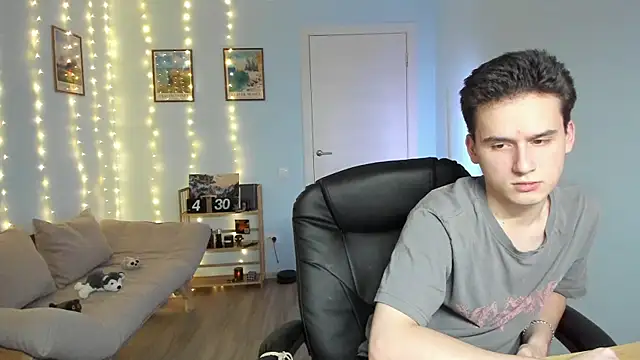 Snapshot of Scooby_k chatting on December 2024 12:27:01 PM Scooby k online show from December 2024 12:27:01 PM