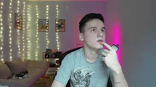 Snapshot of Scooby_k chatting on January 2025 05:44:02 AM Scooby k online show from January 2025 05:44:02 AM